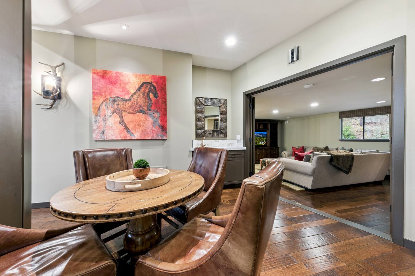 Dining nook