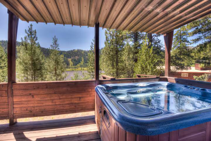Hot tub